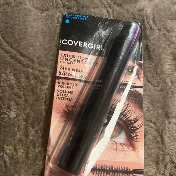 Covergirl & L’Oréal Lot of 5 Mascara & Eye Pencils & 1-Lip Lacquer. New - Picture 3 of 15